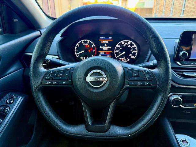 Photo of 2024 Super Black Nissan Altima