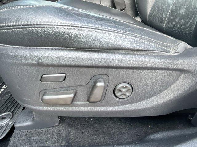 Photo of 2020 Shimmering Silver Pearl Hyundai SANTA FE