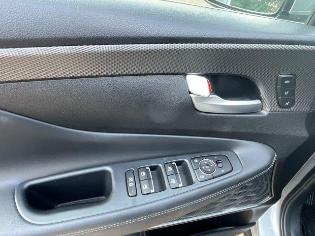 Photo of 2020 Shimmering Silver Pearl Hyundai SANTA FE