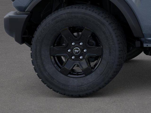 Photo of 2025 Azure Gray Metallic Ford Bronco