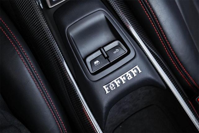 Photo of 2022 Bianco Italia Ferrari F8 Spider