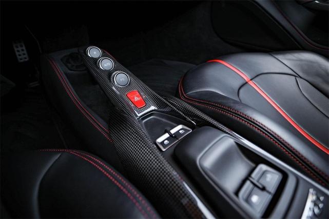 Photo of 2022 Bianco Italia Ferrari F8 Spider