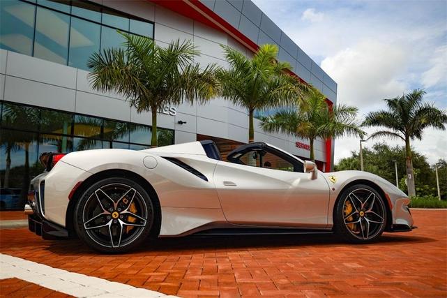 Photo of 2020 Grigio Abu Dhabi Ferrari 488 Pista Spider