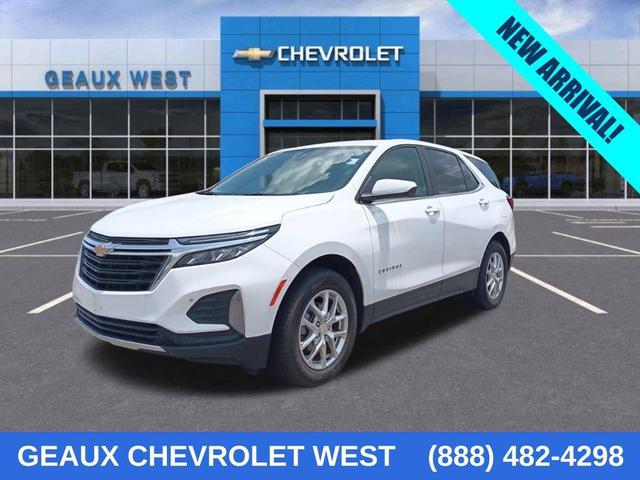 Photo of 2023 White Chevrolet Equinox