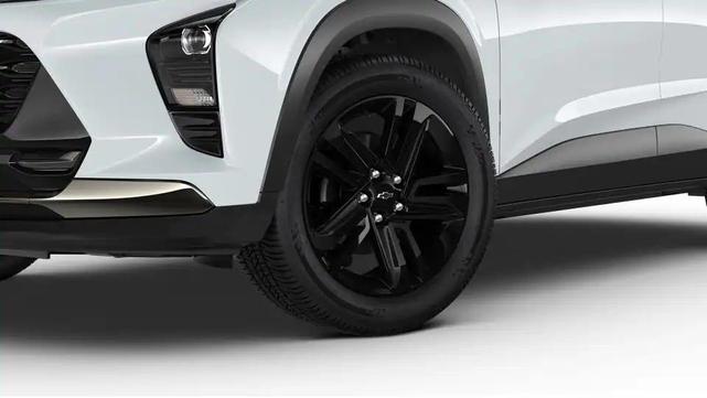 Photo of 2026 White Chevrolet Trax