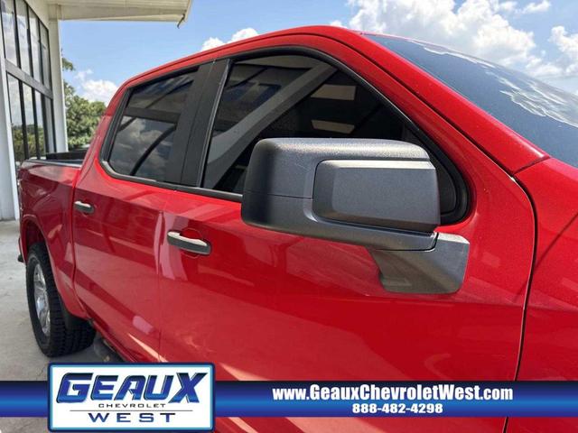 Photo of 2022 Red Chevrolet Silverado 1500