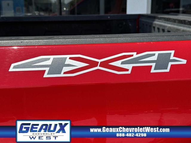 Photo of 2022 Red Chevrolet Silverado 1500