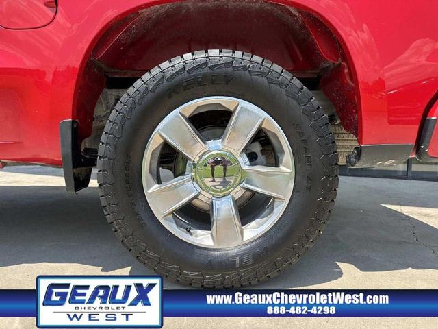 Photo of 2022 Red Chevrolet Silverado 1500