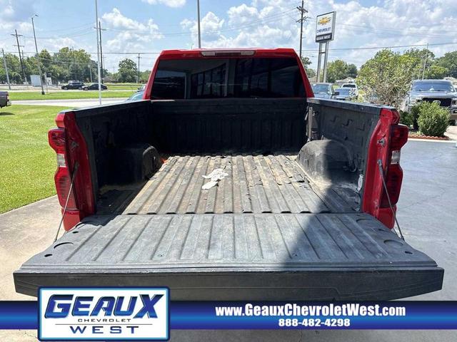Photo of 2022 Red Chevrolet Silverado 1500