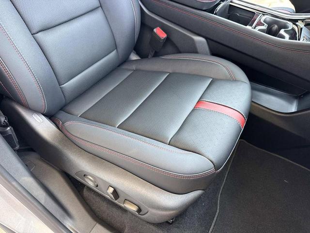 Photo of 2026 Gray Chevrolet Traverse
