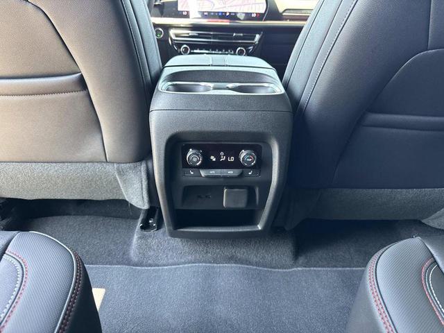 Photo of 2026 Gray Chevrolet Traverse