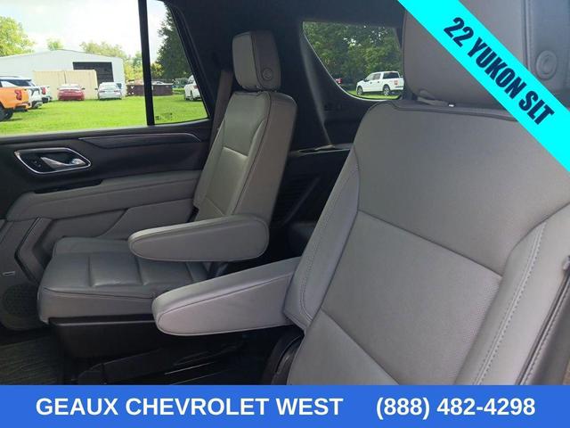 Photo of 2022 White GMC Yukon
