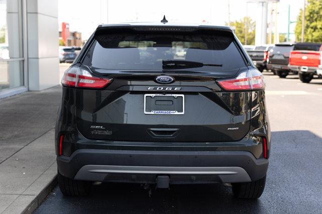 Photo of 2022 Green Ford Edge