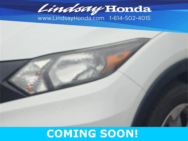 Photo of 2018 White Orchid Pearl Honda HR-V