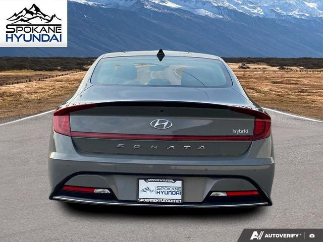 Photo of 2022 Hampton Gray Hyundai SONATA Hybrid