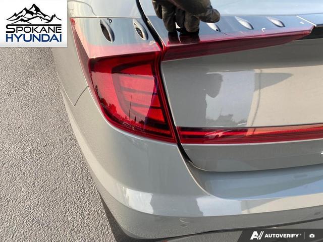Photo of 2022 Hampton Gray Hyundai SONATA Hybrid