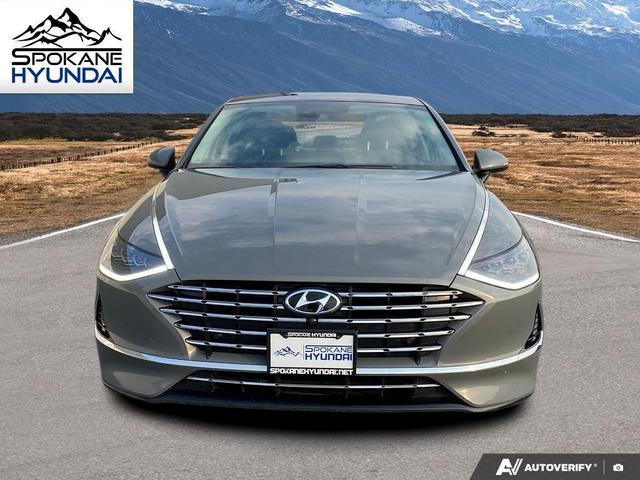 Photo of 2022 Hampton Gray Hyundai SONATA Hybrid