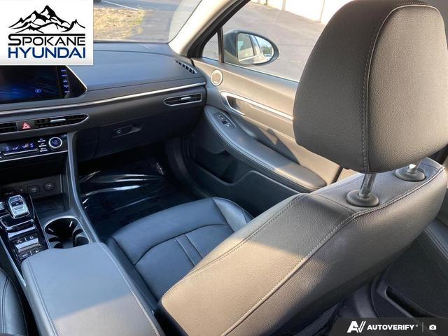 Photo of 2022 Hampton Gray Hyundai SONATA Hybrid