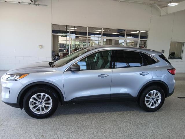 Photo of 2022 Blue Ford Escape