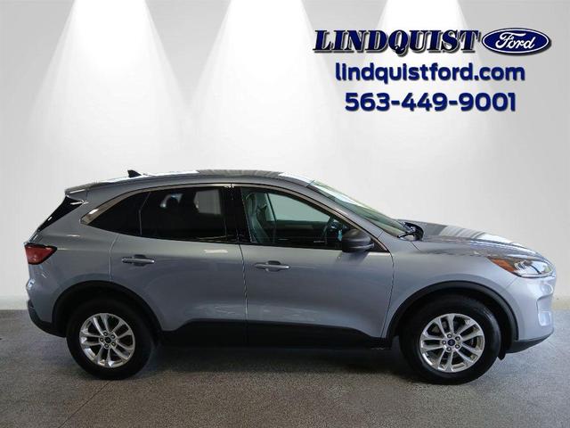 Photo of 2022 Blue Ford Escape