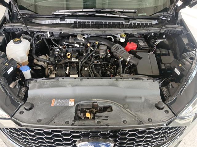 Photo of 2022 Agate Black Metallic Ford Edge