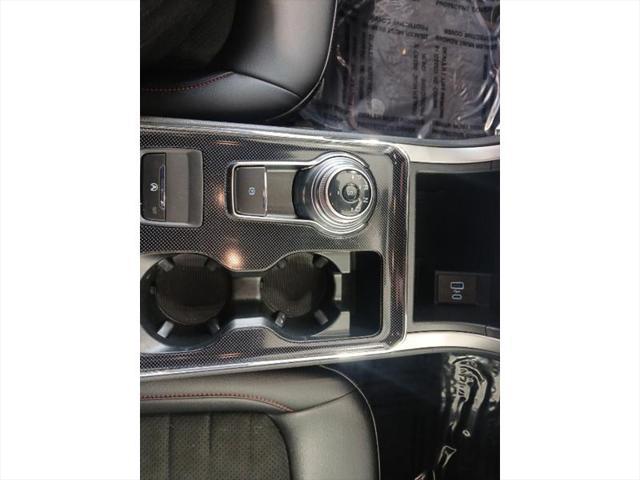 Photo of 2022 Agate Black Metallic Ford Edge