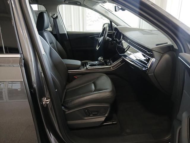Photo of 2024 Samurai Gray Metallic Audi Q7