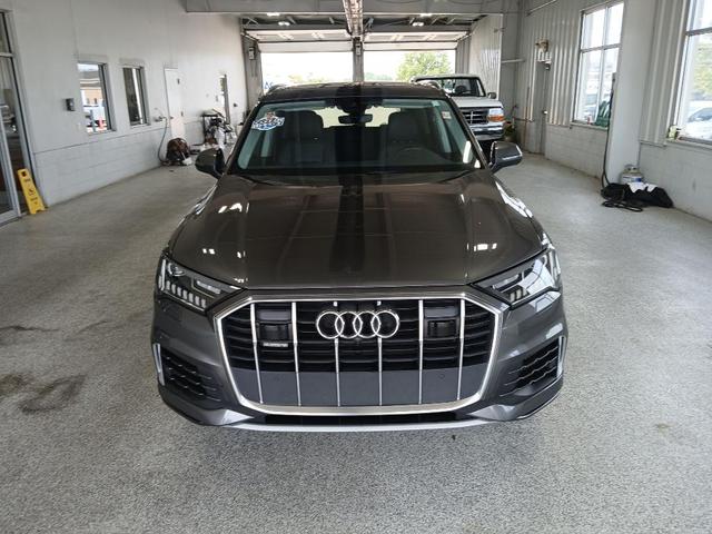 Photo of 2024 Samurai Gray Metallic Audi Q7