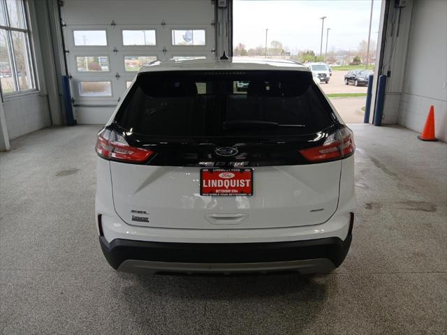 Photo of 2024 White Ford Edge