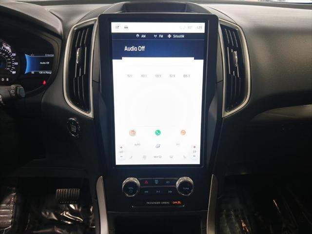 Photo of 2024 White Ford Edge