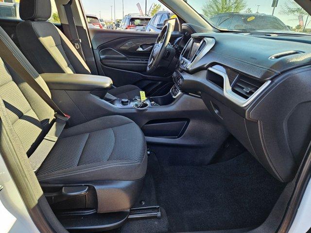 Photo of 2024 Summit White GMC Terrain