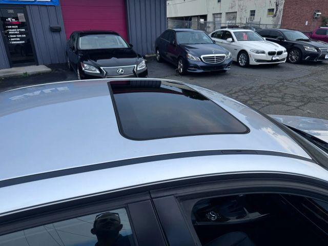 Photo of 2011 Silver BMW 328