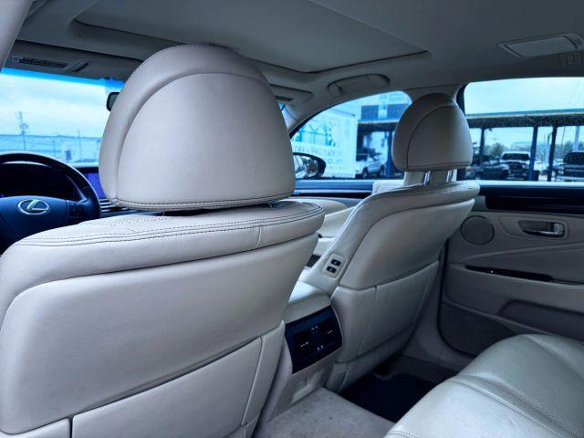 Photo of 2013 Black Lexus LS 460