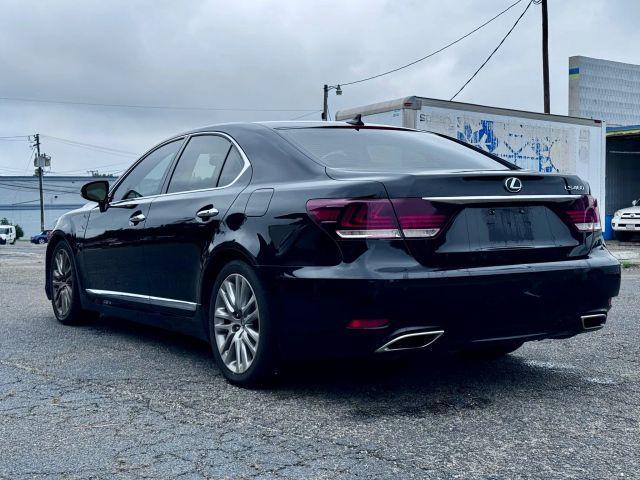 Photo of 2013 Black Lexus LS 460