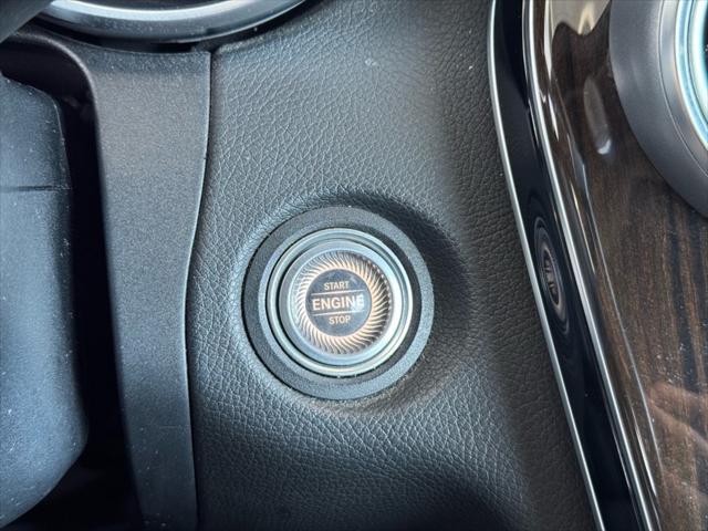 Photo of 2022 Polar White Mercedes-Benz C-Class