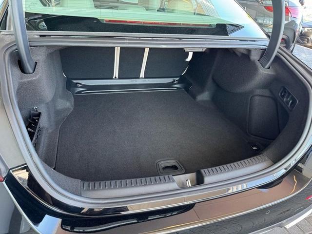 Photo of 2025 Black Mercedes-Benz E-Class