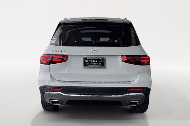 Photo of 2025 Polar White Mercedes-Benz GLB 250