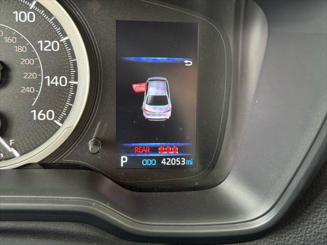 Photo of 2022 Silver Toyota Corolla