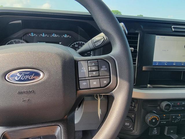 Photo of 2025 Agate Black Metallic Ford F-250