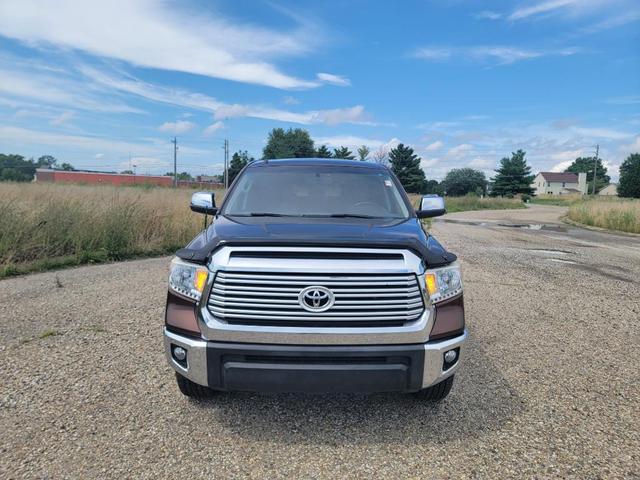 Photo of 2015 Sunset Bronze Mica Toyota Tundra