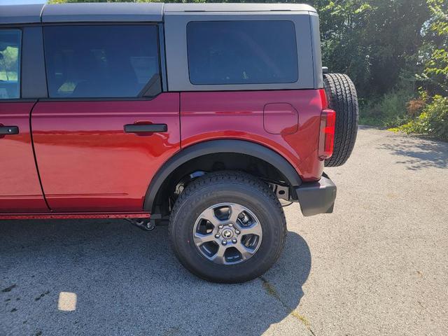 Photo of 2025 Ruby Red Metallic Tinted Clearcoat Ford Bronco