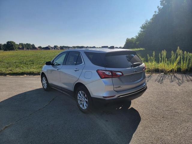 Photo of 2018 Silver Ice Metallic Chevrolet Equinox