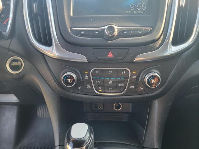 Photo of 2018 Silver Ice Metallic Chevrolet Equinox