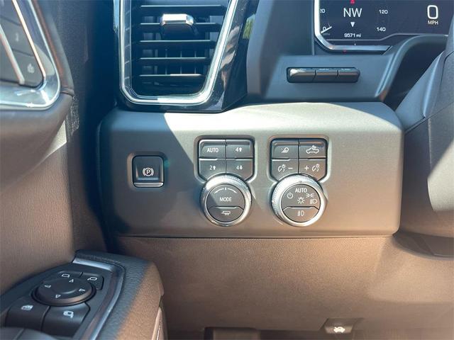 Photo of 2024 Onyx Black GMC Sierra 1500