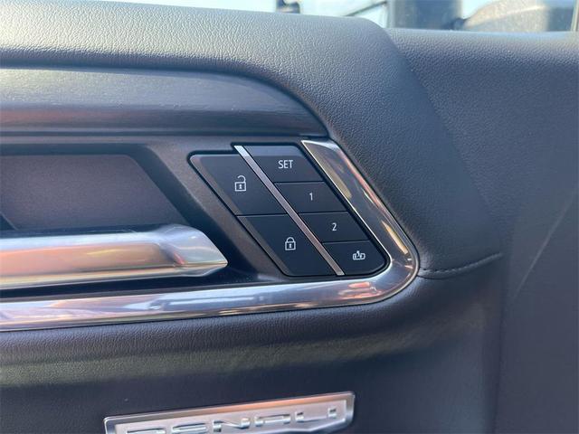Photo of 2024 Onyx Black GMC Sierra 1500