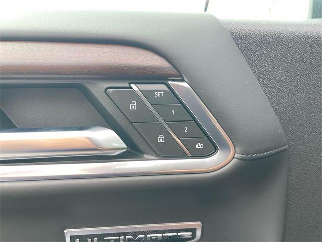 Photo of 2025 Onyx Black GMC Sierra 1500