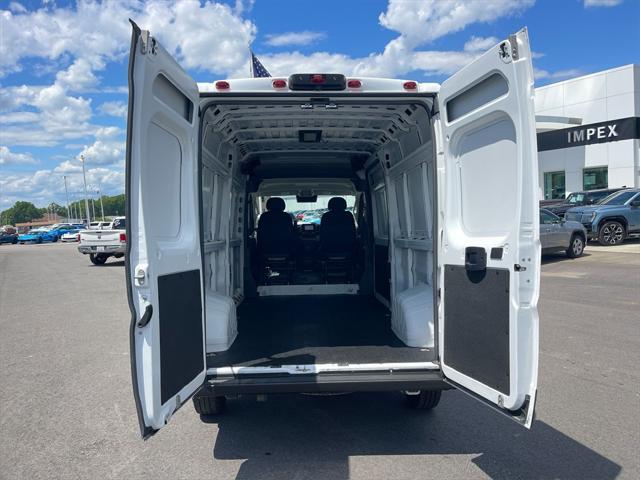 Photo of 2023 Bright White Clearcoat RAM ProMaster 2500