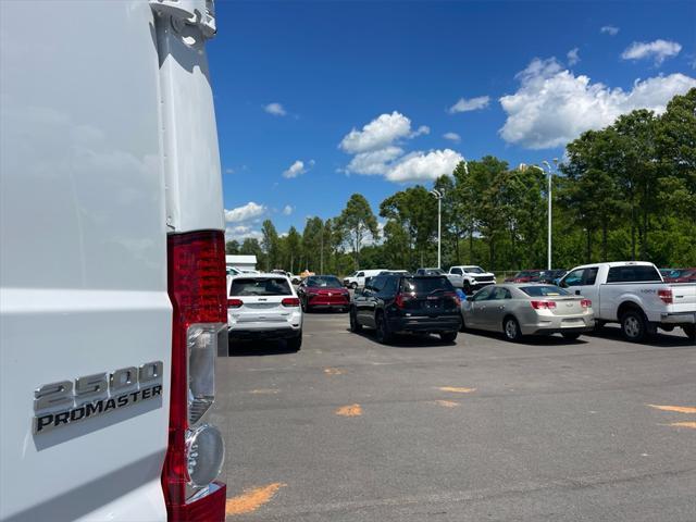 Photo of 2023 Bright White Clearcoat RAM ProMaster 2500