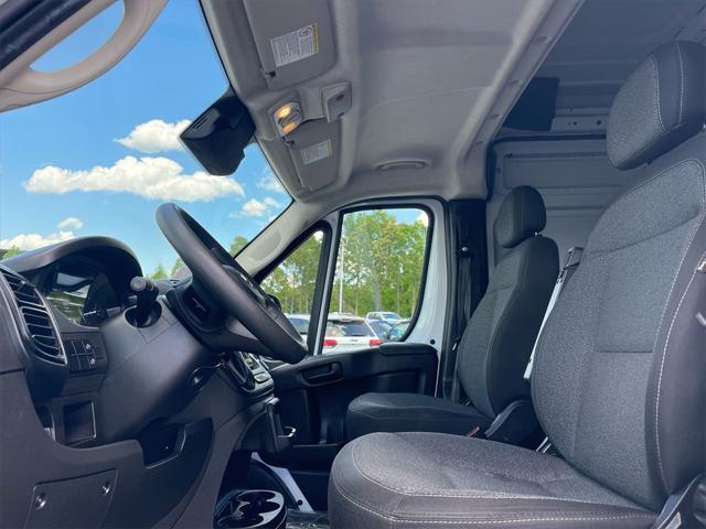 Photo of 2023 Bright White Clearcoat RAM ProMaster 2500