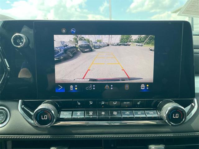 Photo of 2023 Radiant Red Tintcoat Chevrolet Colorado